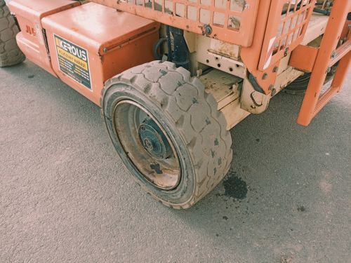 Elektrická nůžková plošina JLG 4069 LE