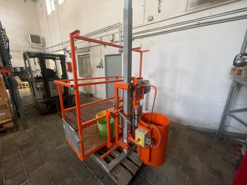 Kerouš - použité stavební stroje