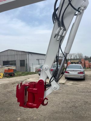 Kerouš – použité stavební stroje