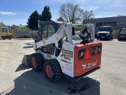 Smykový nakladač Bobcat S530