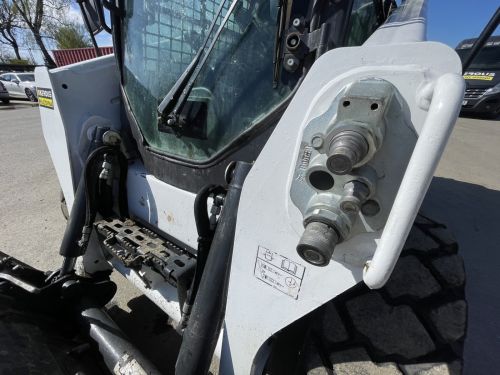 Smykový nakladač Bobcat S530