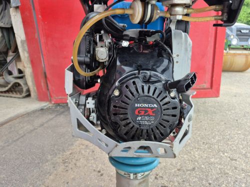 Kerouš - použité stavební stroje