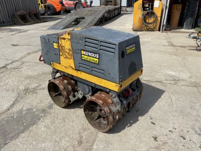 Ježkový válec Bomag BMP 851 včetně ovladače
