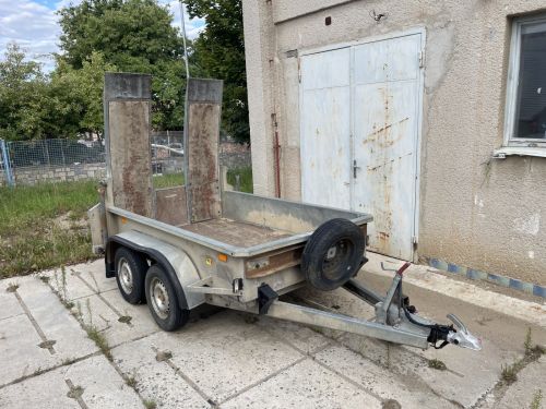 Kerouš - použité stavební stroje