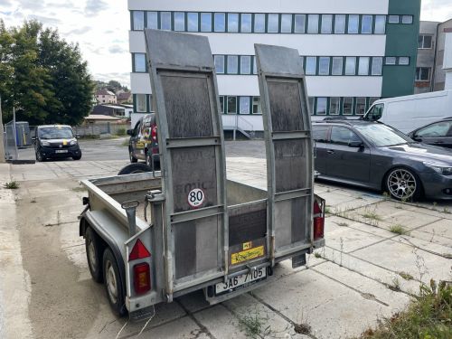 Kerouš - použité stavební stroje