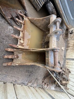 Kerouš – použité stavební stroje