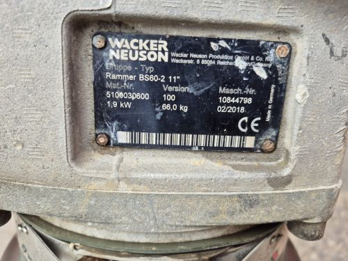 Kerouš - použité stavební stroje