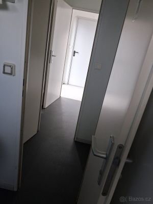 Kerouš – použité stavební stroje