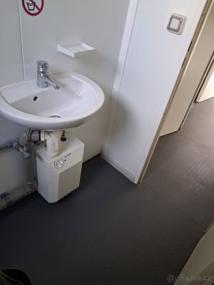 Kerouš – použité stavební stroje