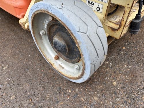 Kerouš – použité stavební stroje