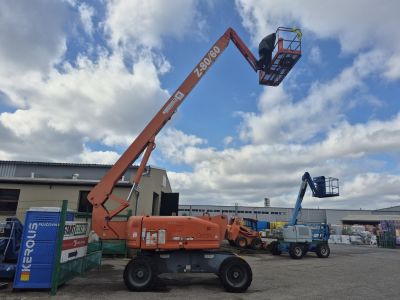 Dieselová kloubová pracovní plošina Genie Z-80/60 (3)