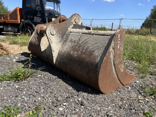 C:\fakepath\IMG 6915