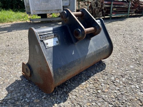 C:\fakepath\IMG 7896