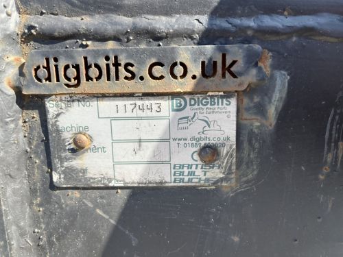 C:\fakepath\IMG 7898