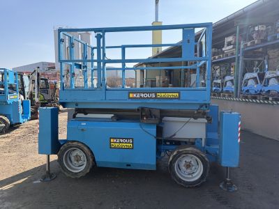 Naftová nůžková plošina Genie GS 3268RT