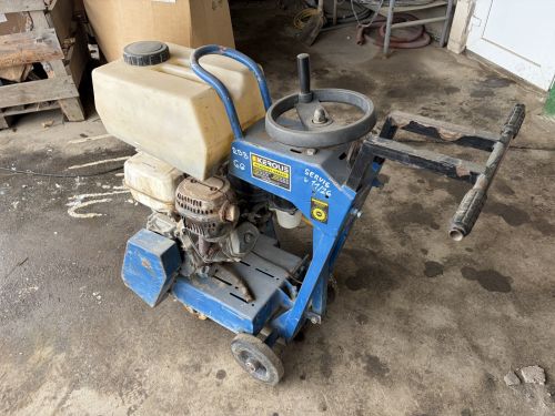 Kerouš – použité stavební stroje