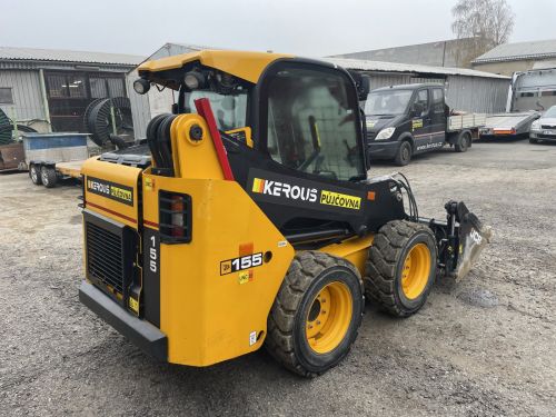 Smykový nakladač JCB 155