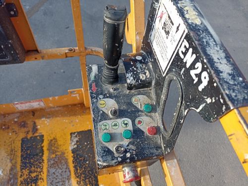 Elektrická nůžková pracovní plošina Haulotte Compact 20