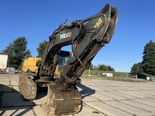 Kerouš - použité stavební stroje